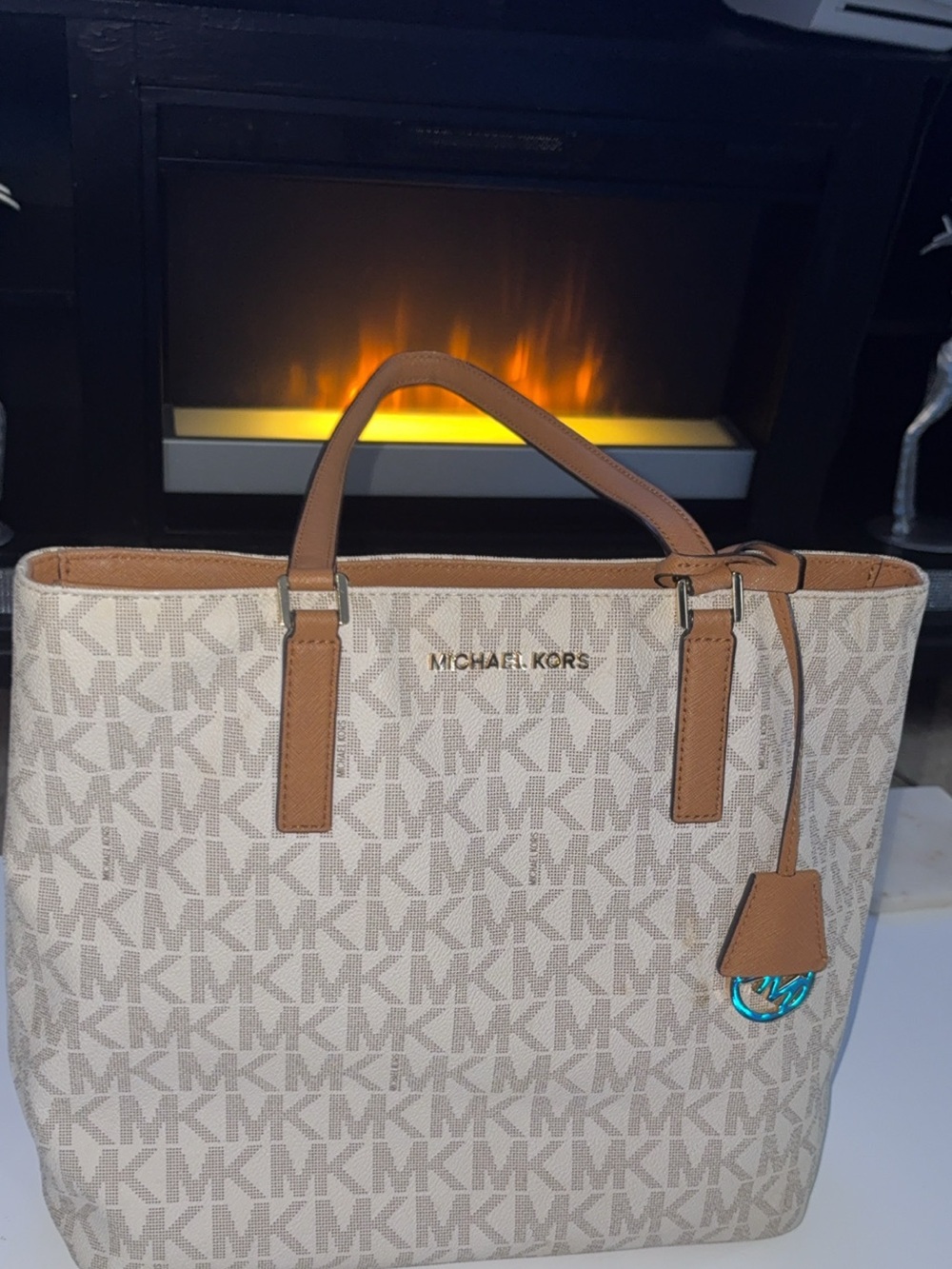 2X Michael Kors Beige Logo Tote with Tan Trim Pocketbooks